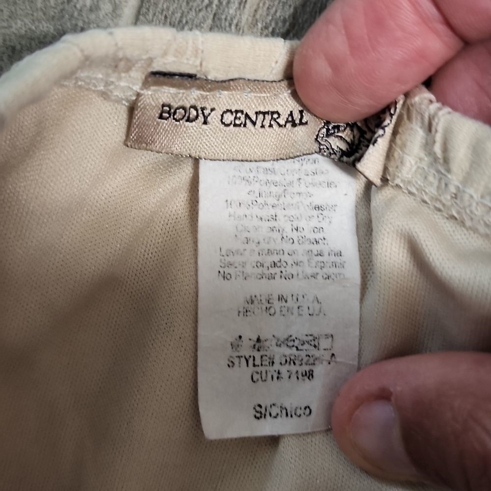 Body central strapless dress 👗 - Picture 8 of 10